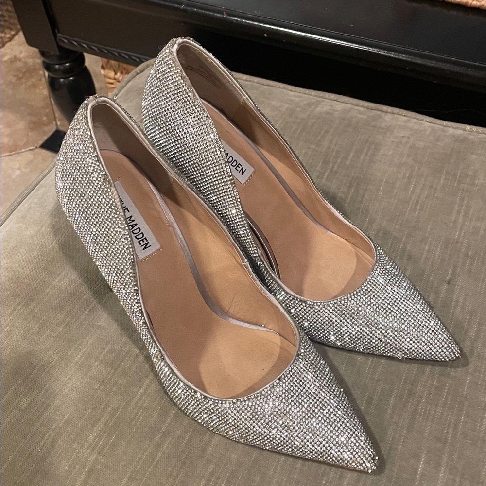 Steve Madden Rhinestone Pump - Picture 12 of 14